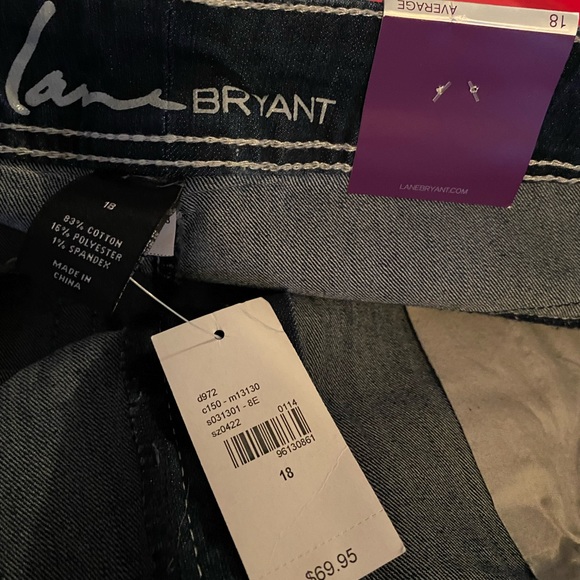 Lane Bryant - Slim Boot Distressed Dark Wash  Sz18 - Picture 6 of 6